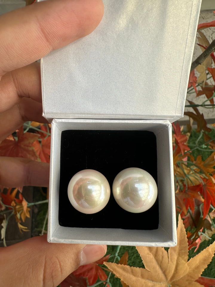 Pearls Ear studs