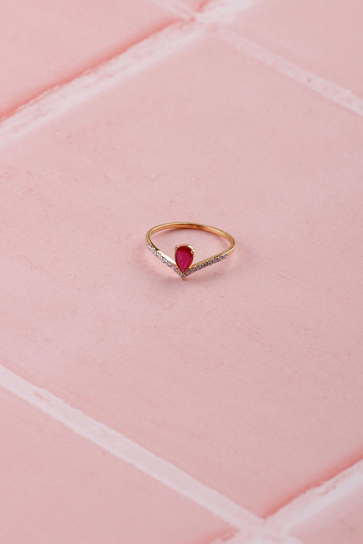 Kendall Jenner inspired 14K Gold Ruby And Diamond Ring