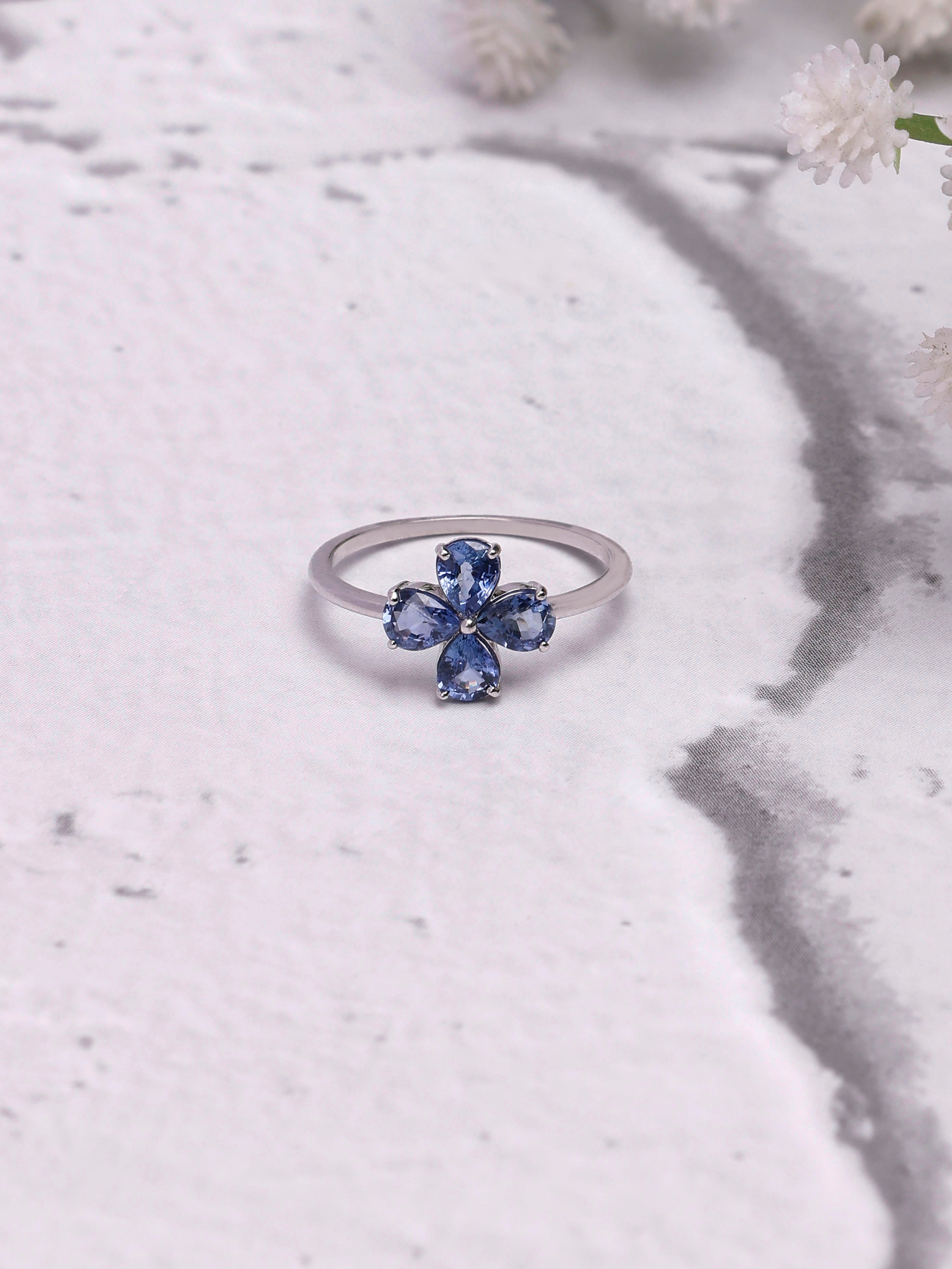 14K Gold Blue Sapphire Flower Ring: Unique Statement Jewelry