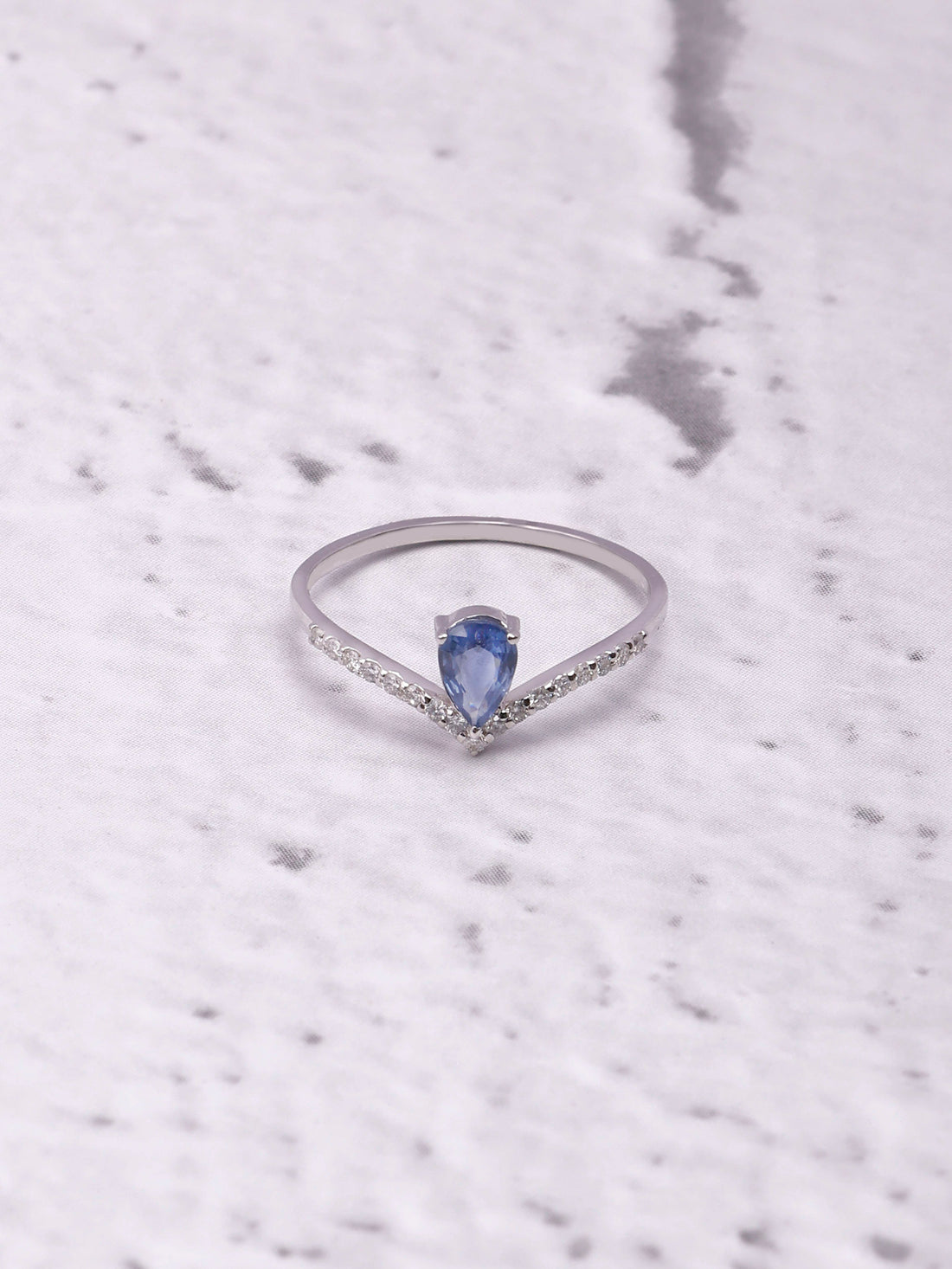 Hailey Bieber inspired 14K gold Blue Sapphire Diamond Ring